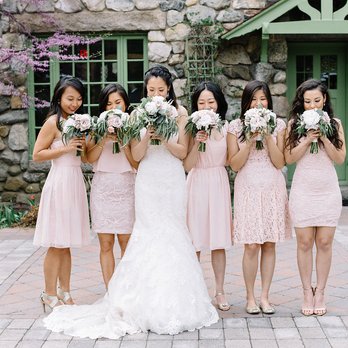Karla Cassidy Designs - Bridesmaid bouquets by Karla Cassidy Designs (Photo Credit: Sincereli) - Florists Near Me Karla Cassidy Designs - Bridesmaid bouquets by Karla Cassidy Designs (Photo Credit: Sincereli) - Florists Near Me