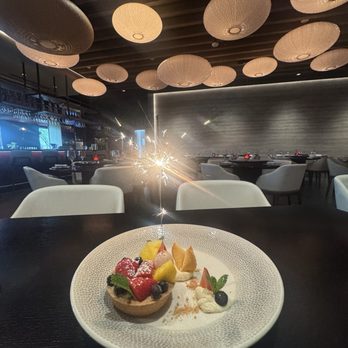 Jin Jia - Hong Kong Milk Tea Fruit Tart anniversary edition - Chinese Near Me - Phoenix, Arizona