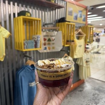 The Sunrise Shack - Ala Moana - acai bowl - Juice Bars & Smoothies Near Me - Honolulu, Hawaii The Sunrise Shack - Ala Moana - acai bowl - Juice Bars & Smoothies Near Me - Honolulu, Hawaii