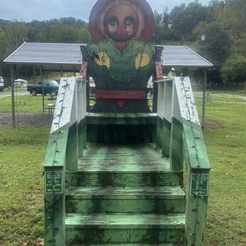 Flatwoods Monster Chairs - Flatwoods - Monster Chair at RV park facing the river. - Museums Near Me - Flatwoods, West Virginia