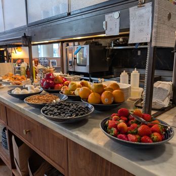 Hotel Kinsley - Continental breakfast - Hotels Near Me - Kingston, New York Hotel Kinsley - Continental breakfast - Hotels Near Me - Kingston, New York
