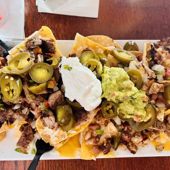 Iguanas Bar - Steak and chicken nachos - Dance Clubs Near Me - Pico Rivera, California