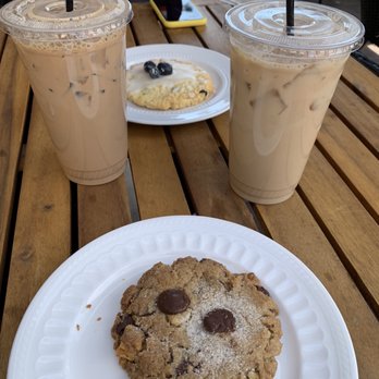 The Coffee Class - Iced Mexican Mocha Latte, Iced Lavender London Fog* latte. - Coffee & Tea Near Me - Las Vegas, Nevada The Coffee Class - Iced Mexican Mocha Latte, Iced Lavender London Fog* latte. - Coffee & Tea Near Me - Las Vegas, Nevada