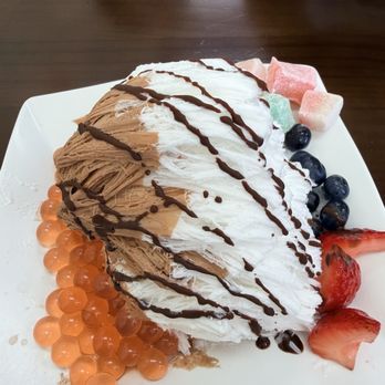 Frostcity - Coconut & chocolate - Desserts Near Me - Honolulu, Hawaii