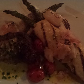 Glacier BrewHouse - Alaskan Halibut was amazing - American Near Me - Anchorage, Alaska
