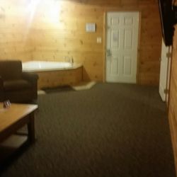 Lincoln Suites