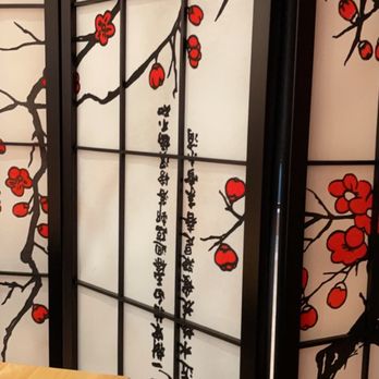 Yellowtail Sushi & Ramen - Indoor decor - Sushi Bars Near Me - Pearland, Texas Yellowtail Sushi & Ramen - Indoor decor - Sushi Bars Near Me - Pearland, Texas