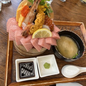 Raisu - My favorite set with ottoro, scallop, shrimp, tamago and rice on the bottom - Japanese Near Me - Vancouver, British Columbia Raisu - My favorite set with ottoro, scallop, shrimp, tamago and rice on the bottom - Japanese Near Me - Vancouver, British Columbia