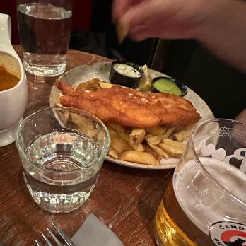 Queens Arms - Fish & chips - Pubs Near Me - Edinburgh, EDH