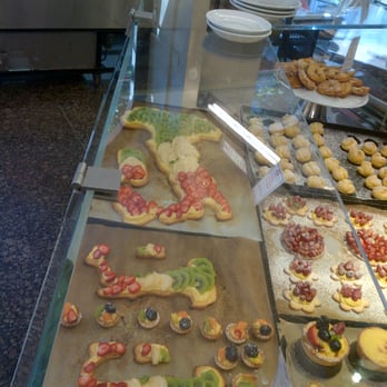 Panella - Very "patriotic" bakery! :) - Bakeries Near Me - Rome, RM Panella - Very "patriotic" bakery! :) - Bakeries Near Me - Rome, RM