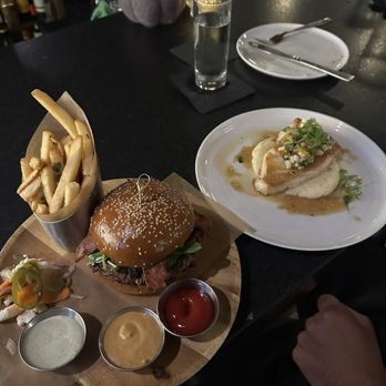 Oak - OAK BURGER and SEABASS - New American Near Me - Laguna Beach, California Oak - OAK BURGER and SEABASS - New American Near Me - Laguna Beach, California