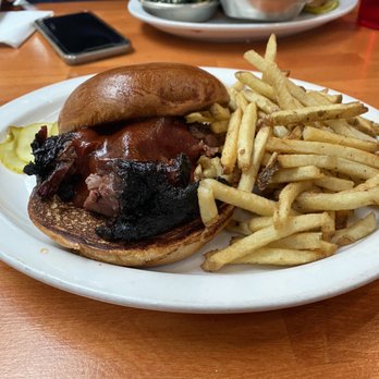 Smoke Daddy - Burnt ends sandwich - Barbeque Near Me - Chicago, Illinois