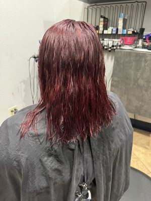 Something Unique Hair Studio by null