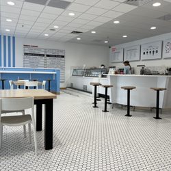 Bridgeman's Ice Cream Parlor - Counter