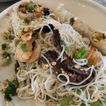 Slanted Door - Bowl after split, their presentation was much prettier! - Vietnamese Near Me - San Ramon, California Slanted Door - Bowl after split, their presentation was much prettier! - Vietnamese Near Me - San Ramon, California