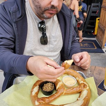 1886 Brewing - biggest pretzel ever - Brewpubs Near Me - Orange, California 1886 Brewing - biggest pretzel ever - Brewpubs Near Me - Orange, California