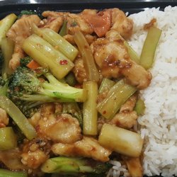 Golden Lotus Chinese Cuisine - Schezuan chicken on steamed rice