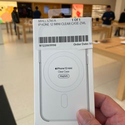 Apple Saddle Creek - Had to gets me a new phone case