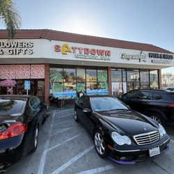 Sattdown Jamaican Grill - Outside