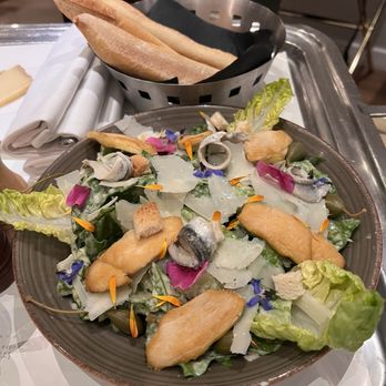 Château Eza - Caesar salad with anchovies - French Near Me - Èze, 06