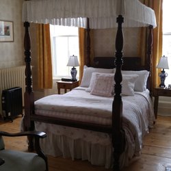 The Boscawen Inn - Small, but cozy and so charming!
