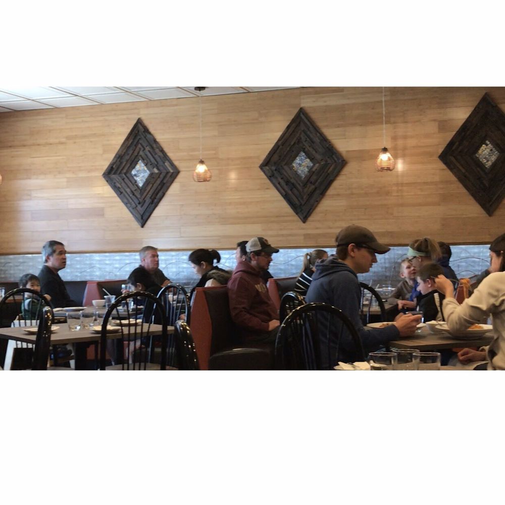 At Nine Thai - Inside restaurant - Thai Near Me - Centennial, Colorado