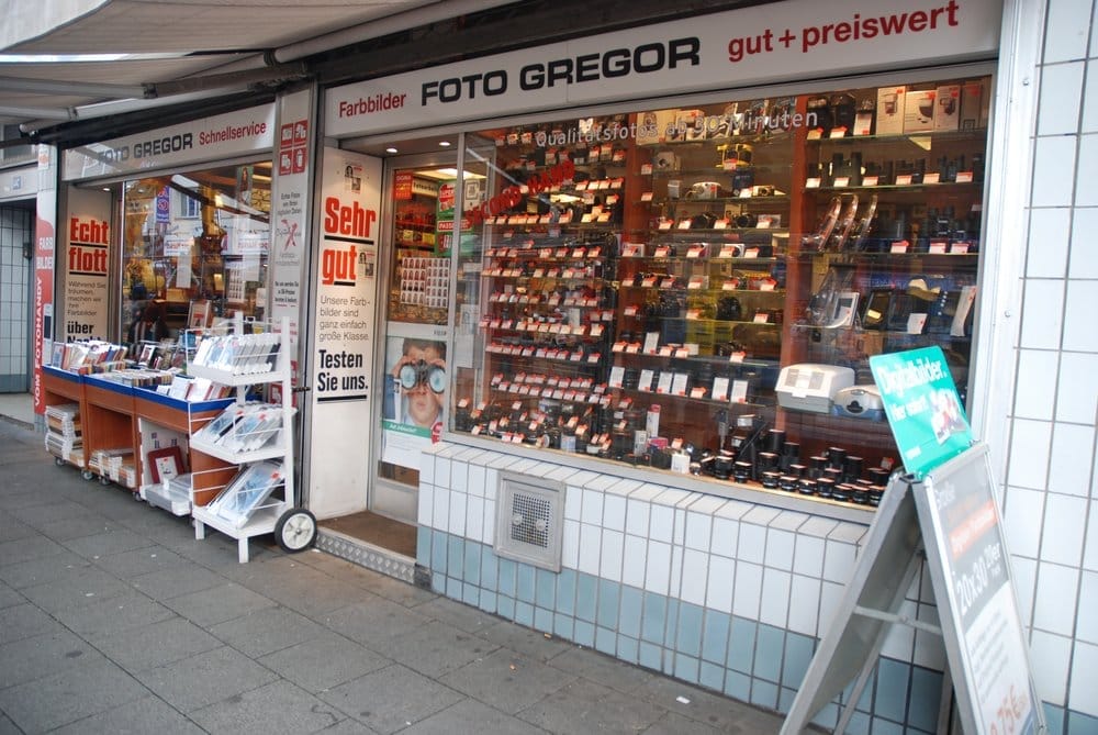 Foto Gregor Penningsfeld Closed Photography Stores Services Frankfurter Str 43 Mulheim Koln Nordrhein Westfalen Germany Phone Number Yelp