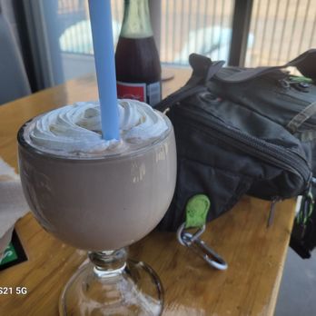 Hopdoddy Burger Bar - Boozy chocolate shake with Kaluaha - Bars Near Me - Houston, Texas Hopdoddy Burger Bar - Boozy chocolate shake with Kaluaha - Bars Near Me - Houston, Texas