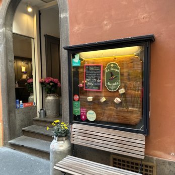 La Strega Nocciola - Entrance - Ice Cream & Frozen Yogurt Near Me - Rome, RM La Strega Nocciola - Entrance - Ice Cream & Frozen Yogurt Near Me - Rome, RM