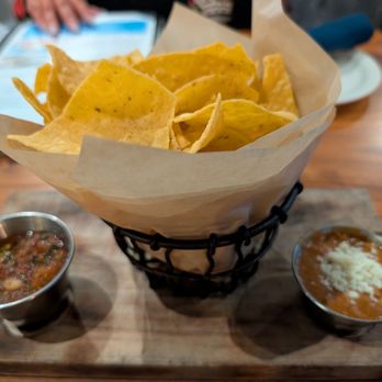 Sol Agave - Chips and salsa - New Mexican Cuisine Near Me - Los Angeles, California