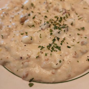 Camp 18 Restaurant - Clam chowder - American Near Me - Seaside, Oregon