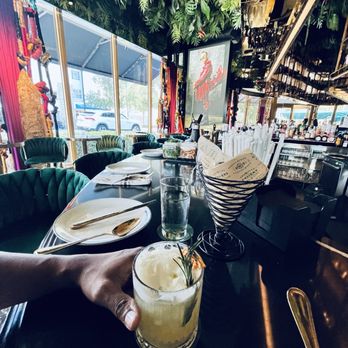 CVI.CHE 105 - Pisco sour - Seafood Near Me - Miami Beach, Florida CVI.CHE 105 - Pisco sour - Seafood Near Me - Miami Beach, Florida