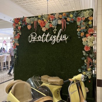 Bottiglia - Inside - Italian Near Me - Henderson, Nevada