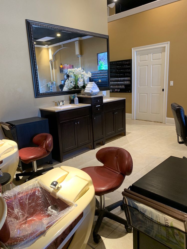 NEW WORLD NAILS & SPA 53 Photos & 29 Reviews Nail Salons 1102