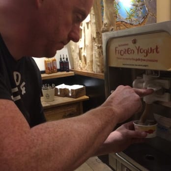 Nando's - Fast Food Near Me - Manchester, XGM