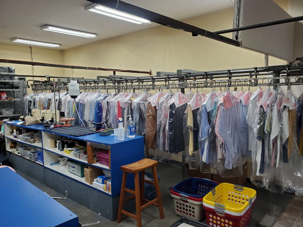 EXECUTIVE CLEANERS & TAILORS Updated September 2024 15 Photos & 19