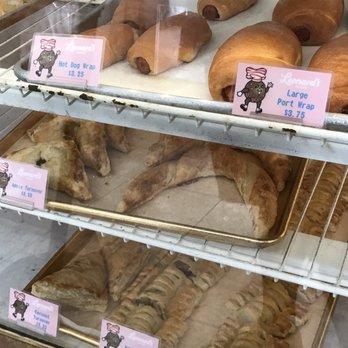 Leonard's Bakery - Different pasties. - Bakeries Near Me - Honolulu, Hawaii Leonard's Bakery - Different pasties. - Bakeries Near Me - Honolulu, Hawaii