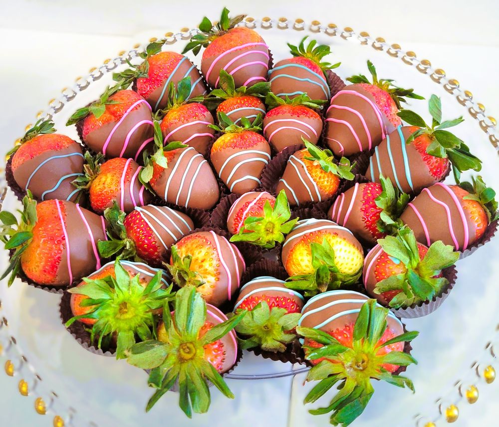 Morkes Chocolates Cedar Lake Logo