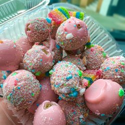 SF Dipped - Airheads candied grapes | IG: Smackinfood