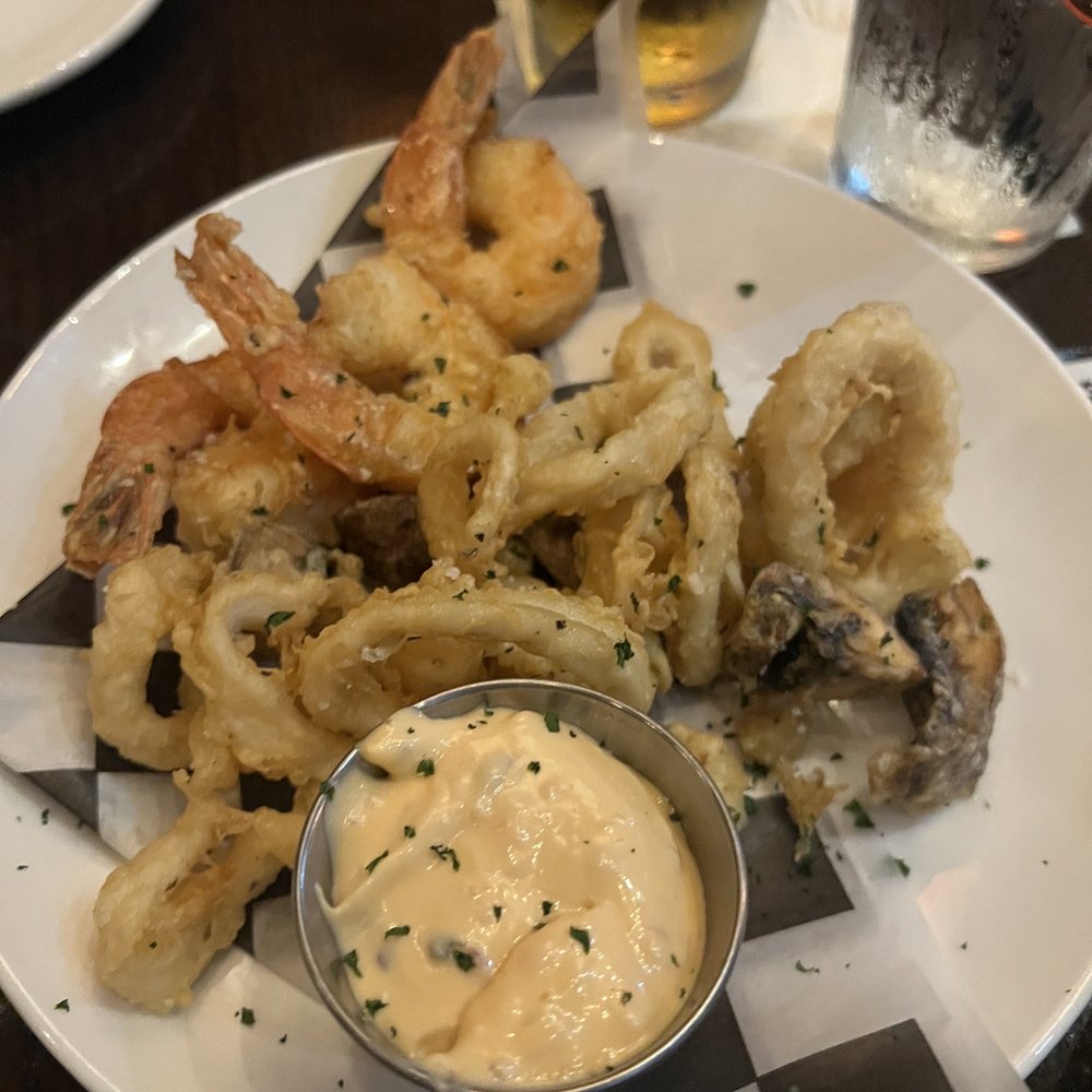 MAX's Wine Dive - Calamari & Shrimp Fritti app - Wine Bars Near Me - Houston, Texas MAX's Wine Dive - Calamari & Shrimp Fritti app - Wine Bars Near Me - Houston, Texas
