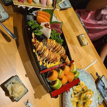 Aki Sushi and Ramen - Sushi boat - Sushi Bars Near Me - Sugar Land, Texas Aki Sushi and Ramen - Sushi boat - Sushi Bars Near Me - Sugar Land, Texas