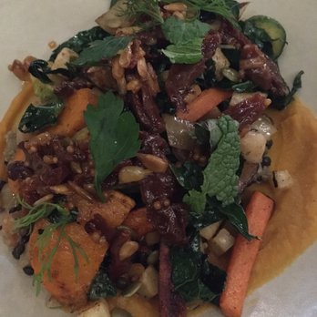 The Gull Bar + Kitchen - Grains and things - Bars Near Me - North Vancouver, British Columbia The Gull Bar + Kitchen - Grains and things - Bars Near Me - North Vancouver, British Columbia