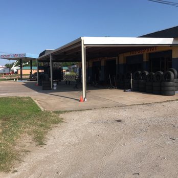 Castillo's Tire Shop - Recently came to get a tire repaired and they added this beautiful awning that provided great shade in this hot summer. - Bonham, Texas Castillo's Tire Shop - Recently came to get a tire repaired and they added this beautiful awning that provided great shade in this hot summer. - Bonham, Texas