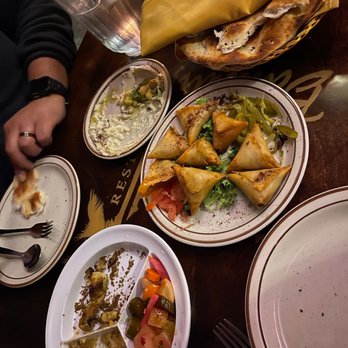 Al Bawadi Grill - SAMOSA, fresh pita bread - Mediterranean Near Me - Bridgeview, Illinois