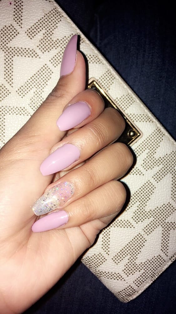 Pro Hair and Nails Logo