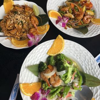 Legend sushi - Pad Thai, seafood delight, basil shrimp - Japanese Near Me - Ballston Spa, New York