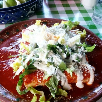 Tacun - Chicken Enchiladas w/Red Sauce - Mexican Near Me - Cancún, ROO