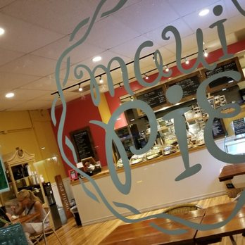 Maui Pie - Bakeries Near Me - Kihei, Hawaii