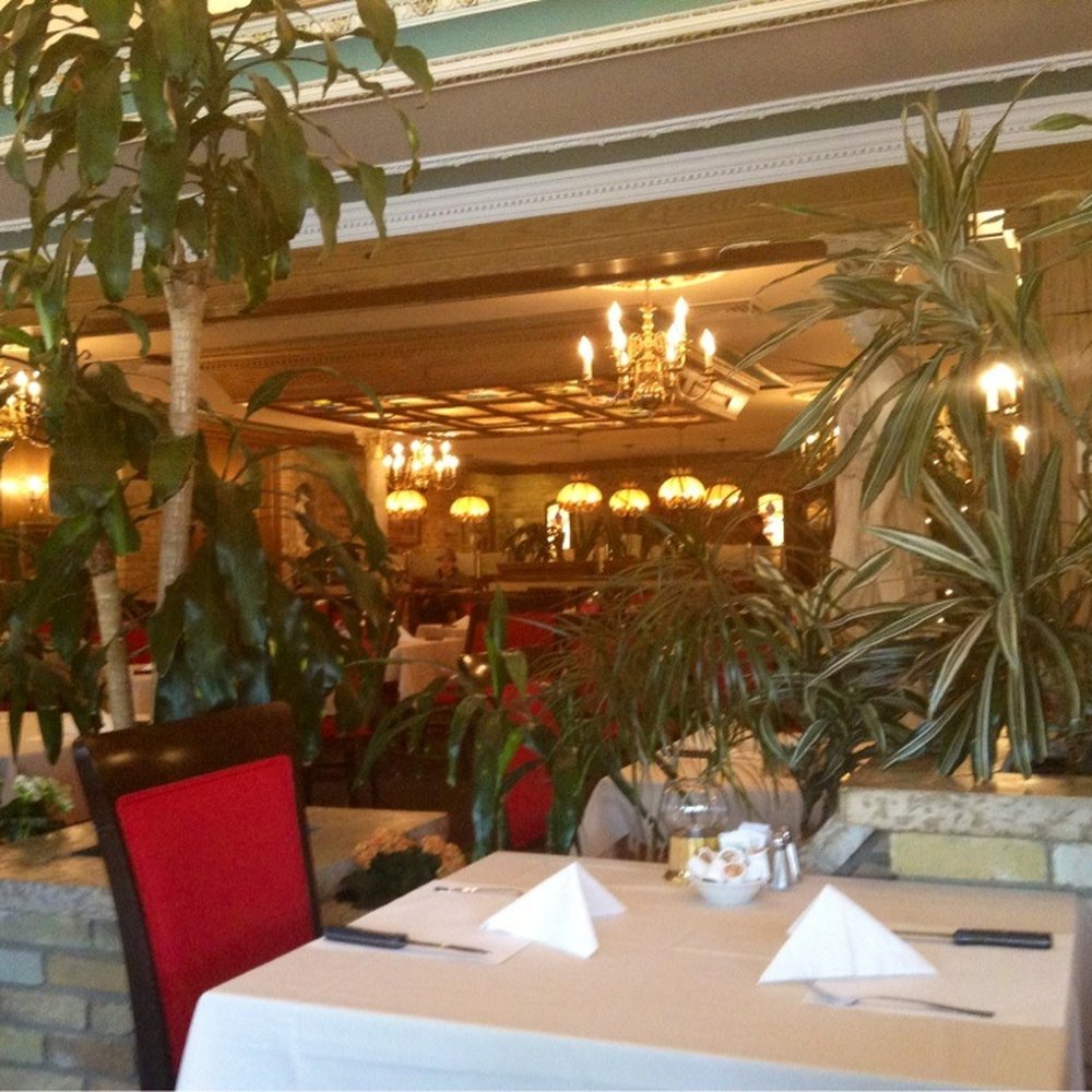 Maxime's Restaurant & Lounge - Med decor - Lounges Near Me - Winnipeg, Manitoba Maxime's Restaurant & Lounge - Med decor - Lounges Near Me - Winnipeg, Manitoba