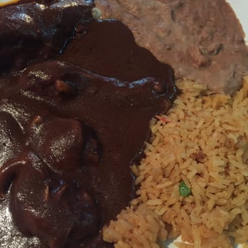 El Ranchito - Pollo En Mole - Mexican Near Me - Dallas, Texas El Ranchito - Pollo En Mole - Mexican Near Me - Dallas, Texas